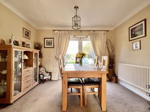 Dining Room- click for photo gallery